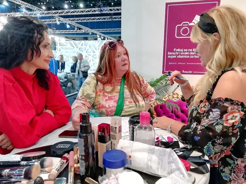 žena-hr-indizajna-sajam-modnialmanah