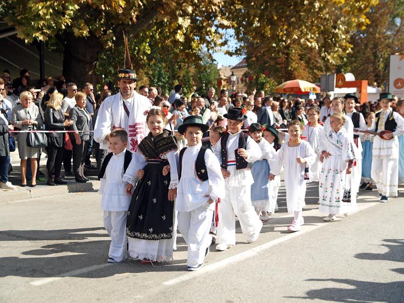 vinkovačke-jeseni-lifestyle-modnialmanah-slavonija