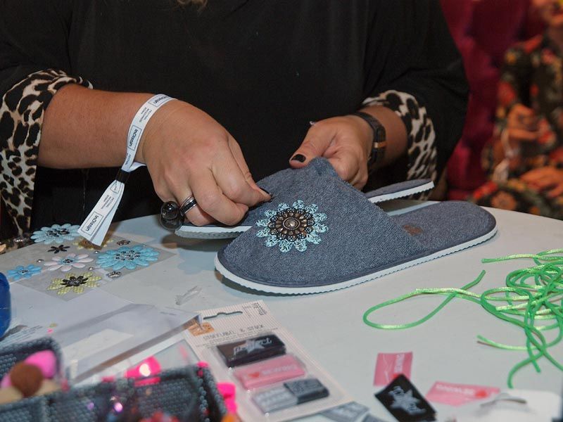 žena-hr-indizajna-sajam-modnialmanah