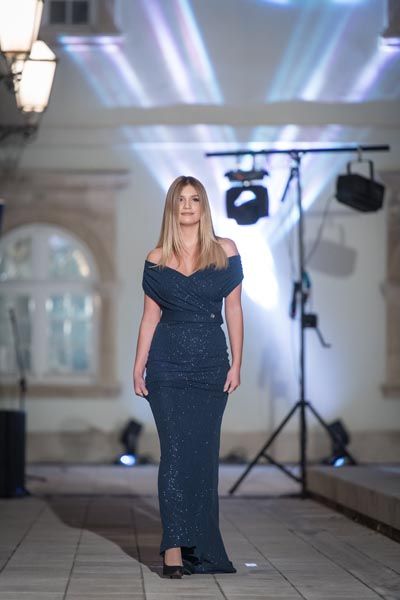 ivana-jurić-klovićevi-dvori-revija-ziaja-catrice-modnialmanah