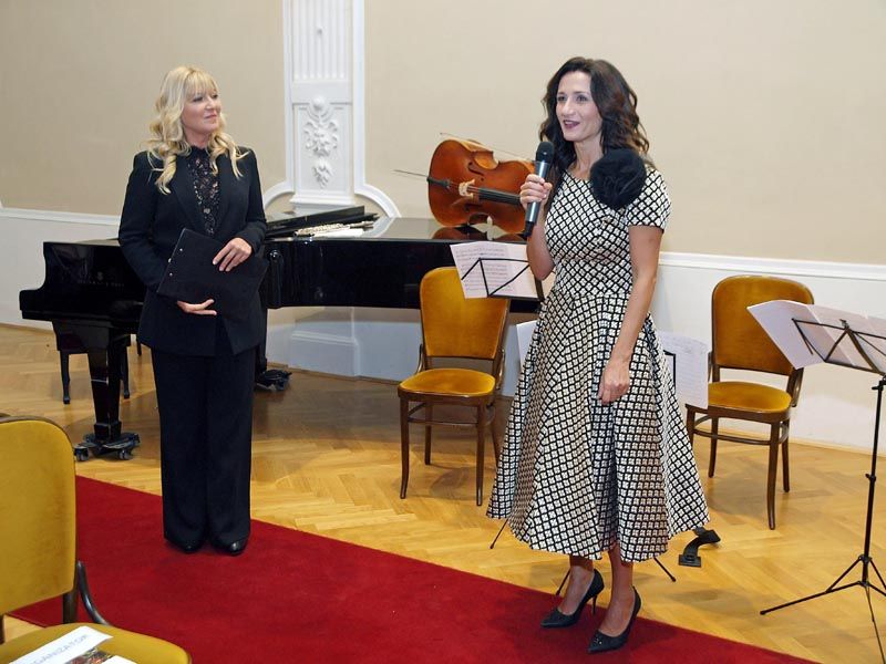 Högl-State-of-the-Art-fashion-modnialmanah-hrvatski-glazbeni-zavod-fashion