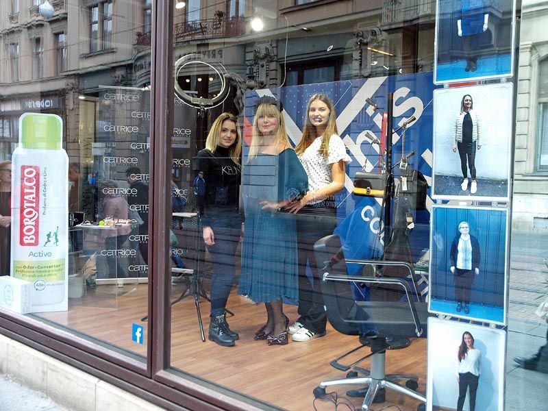 nama-fashion-modnialmanah-ziaja-catrice-borotalco-keune