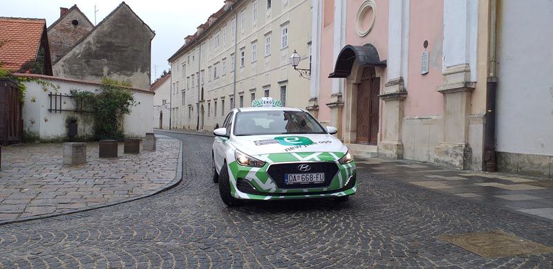 eko-taxi-lifestyle-modnialmanah