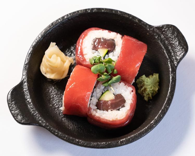 bota-šare-sushi-gastro-modnialmanah