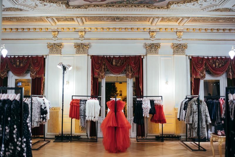 GIAMBATTISTA-VALLI-H&M-hnk-modnialmanah-fashion