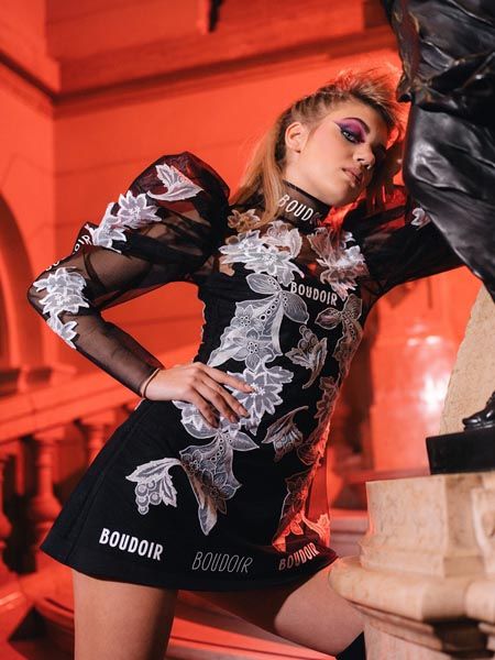 Extravagant-Gala-fashion-modnialmanah