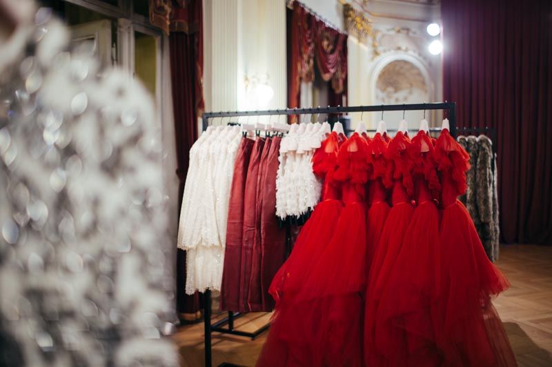 GIAMBATTISTA-VALLI-H&M-hnk-modnialmanah-fashion