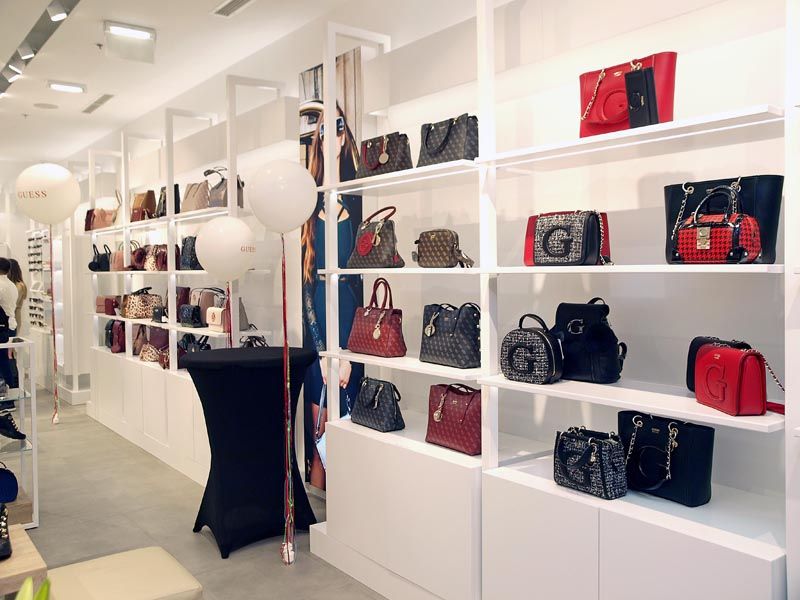 fashion-guess-modnialmanah-city-center-one-east
