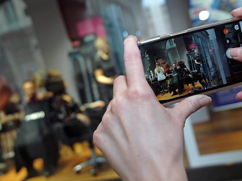 nama-alma-špica-fashion-modnialmanah-keune-borotalco-max-factor