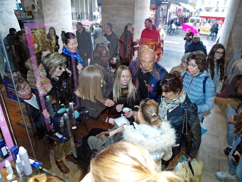 nama-alma-špica-fashion-modnialmanah-keune-borotalco-max-factor