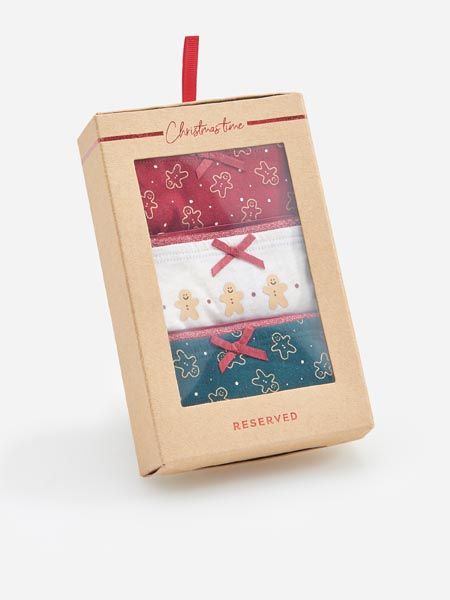 fashion-reserved-darivanje-pokloni-modnialmanah