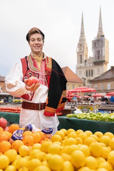vaterpolisti-mladosti-kalendar-zakaj-volim-zagreb-lifestyle