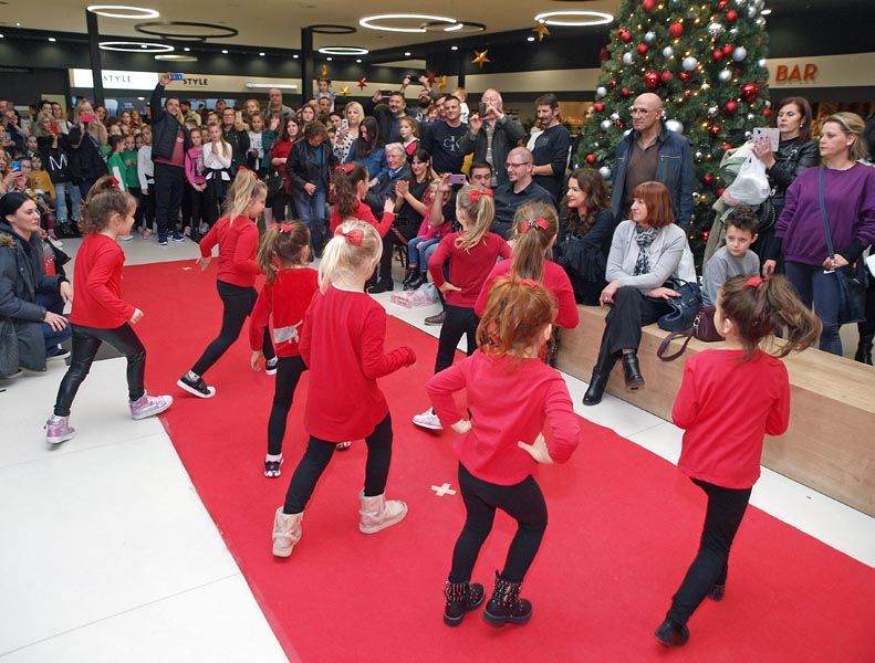 salona-mall-modnialmanah-split-mercator-revija