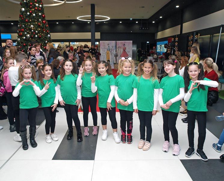 salona-mall-modnialmanah-split-mercator-revija