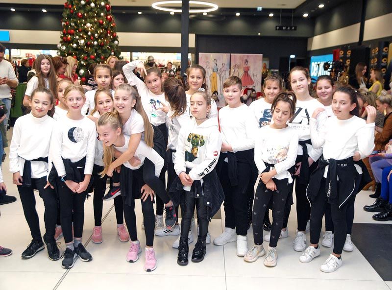 salona-mall-modnialmanah-split-mercator-revija