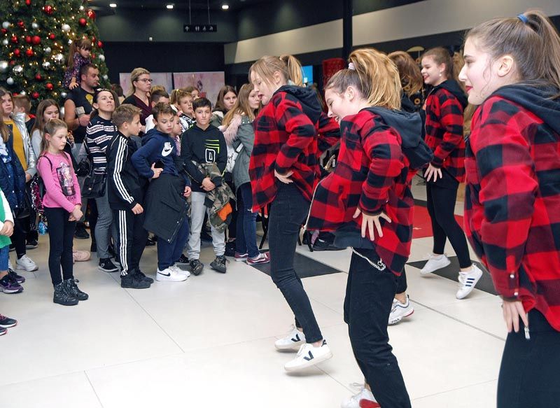 salona-mall-modnialmanah-split-mercator-revija