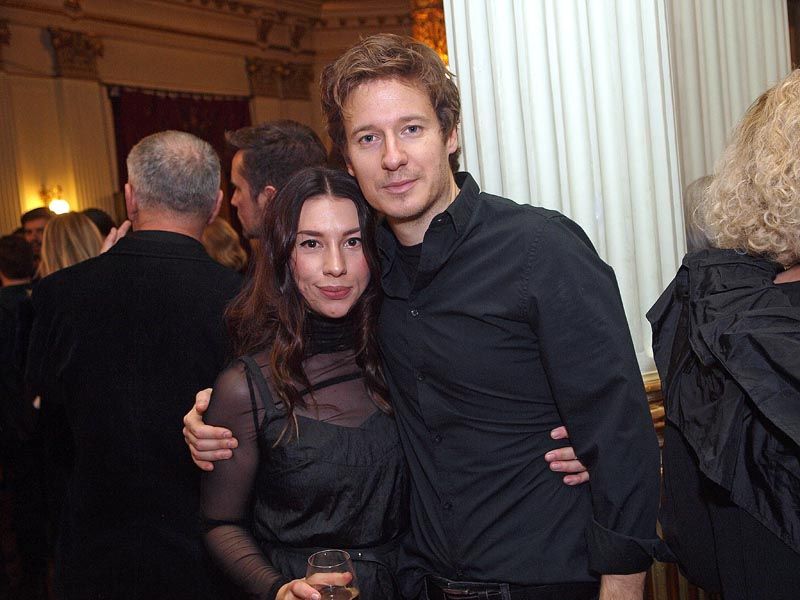 idiot-hnk-premijera-lifestyle-modnialmanah