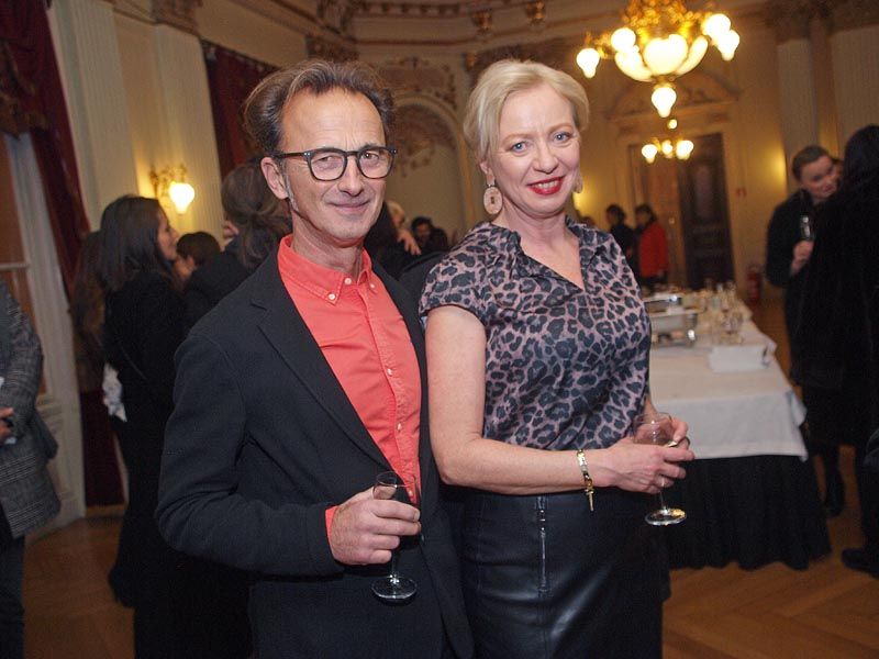 idiot-hnk-premijera-lifestyle-modnialmanah