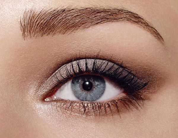 beauty-make-up-oko-eye-šminka-modnialmanah-sjenilo-max-factor