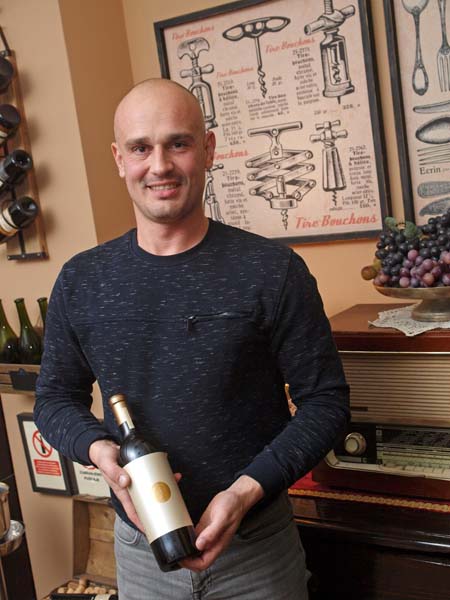 vino-uz-slasticu-procaffe-gastro-modni