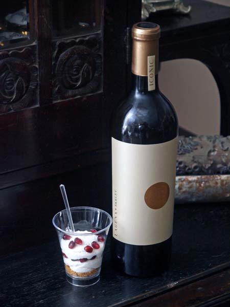 vino-uz-slasticu-procaffe-gastro-modni