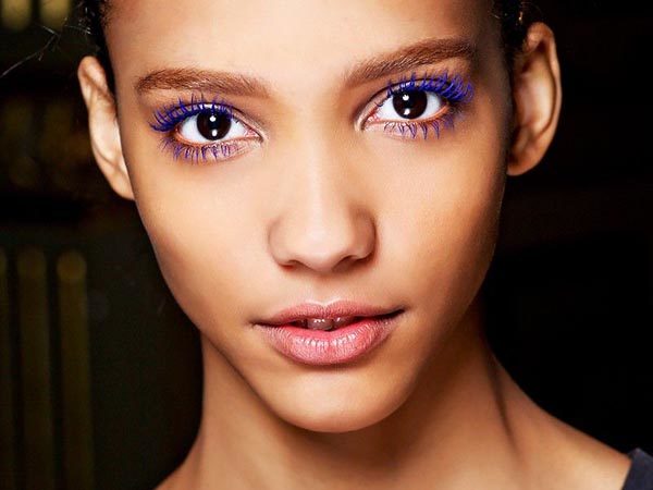 beauty-maskara-boja-oči-makeup-modnialmanah