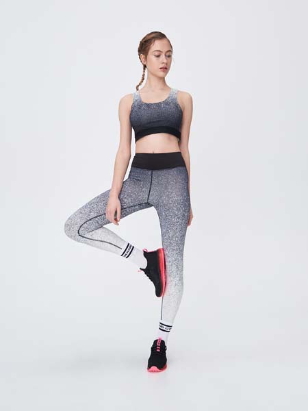 sinsay-fashion-sportski-look-modnialmanah