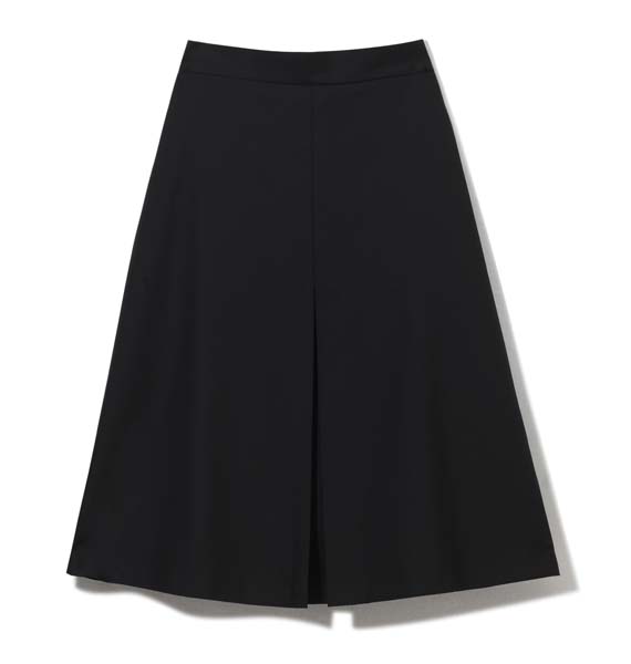 Reserved-Premium-Sustainable-fashion-moda-modnialmanah