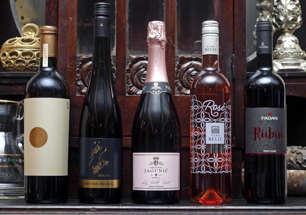 vino-uz-slasticu-procaffe-gastro-modnialmanah