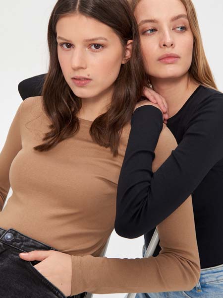 house-fashion-nova-kolekcija-modnialmanah