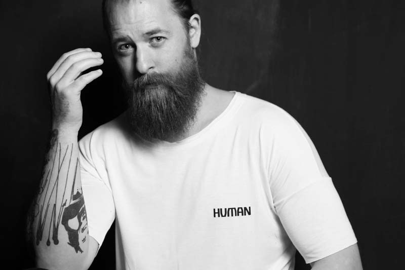 fashion-human-Saša-Maksimiljanović-šime-eškinja-modnialmanah