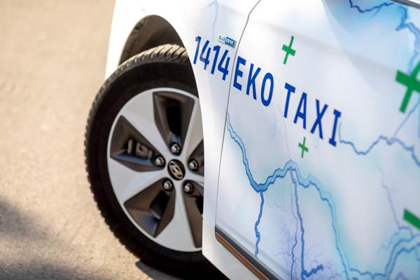 lifestyle-eko-taxi-corona-modnialmanah