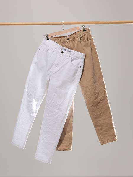 house-fashion-Dad-fit-hlače-modnialmanah