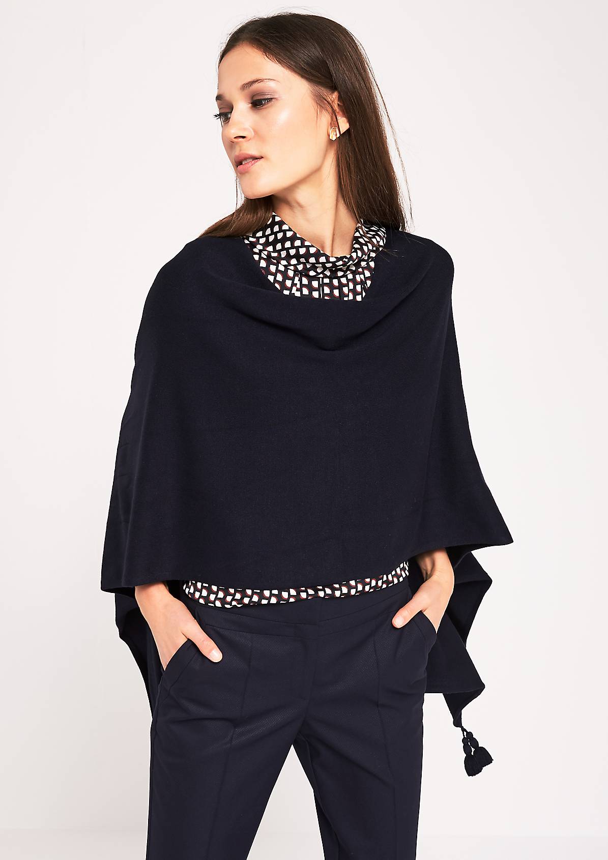 fashion-comma-modnialmanah-pončo