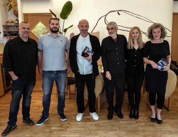 audio-knjiga-čitajte-slušanjem-modnialmanah-lifestyle-veganšpek-najman-vina