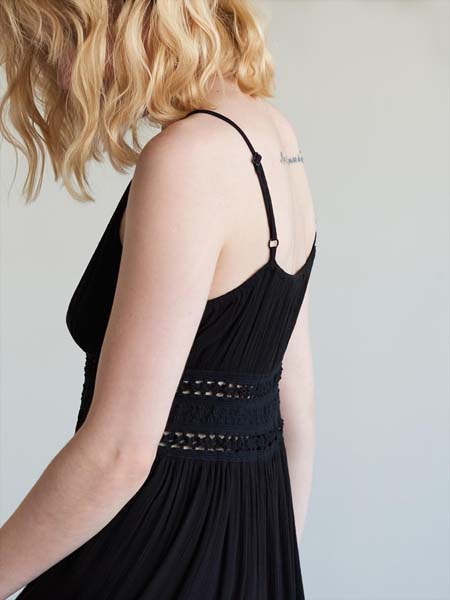 sinsay-black-daisy-fashion-modnialmanah