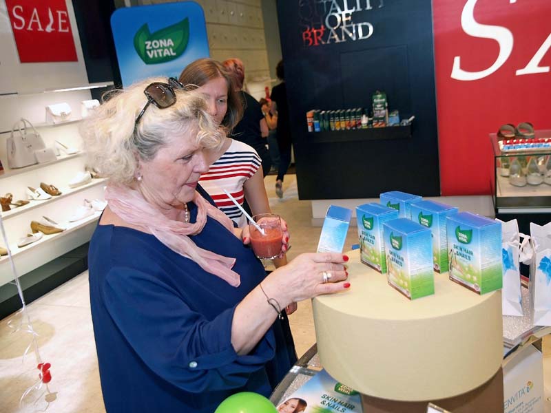 fashion-hogl-modnialmanah-zona-vital-rođendan