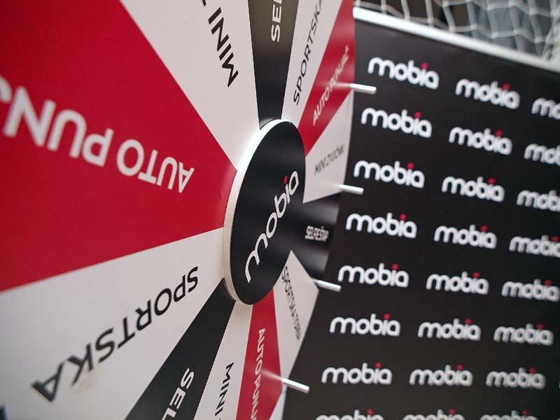 mobia-hr-lifestyle-gadget-smartphone-dodatna-oprema-mobiteli-modnialmanah-neven-ciganović-bojan-jambrošić-barbara-vicković