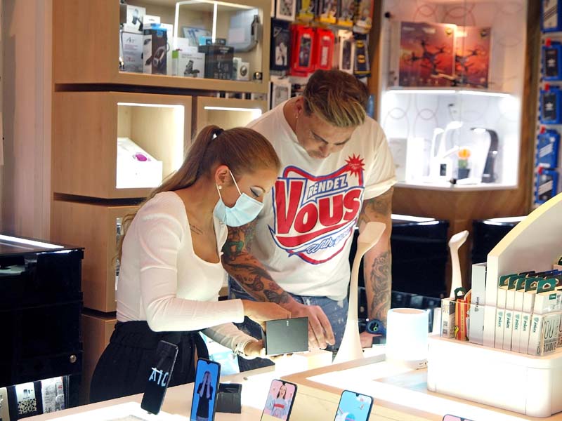 mobia-hr-lifestyle-gadget-smartphone-dodatna-oprema-mobiteli-modnialmanah-neven-ciganović-bojan-jambrošić-barbara-vicković