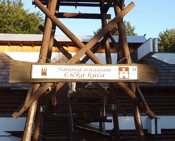 lička-kuća-gastronomija-gastro-menu-karta-modnialmanah-pltvička-jezera-nacionalni-park
