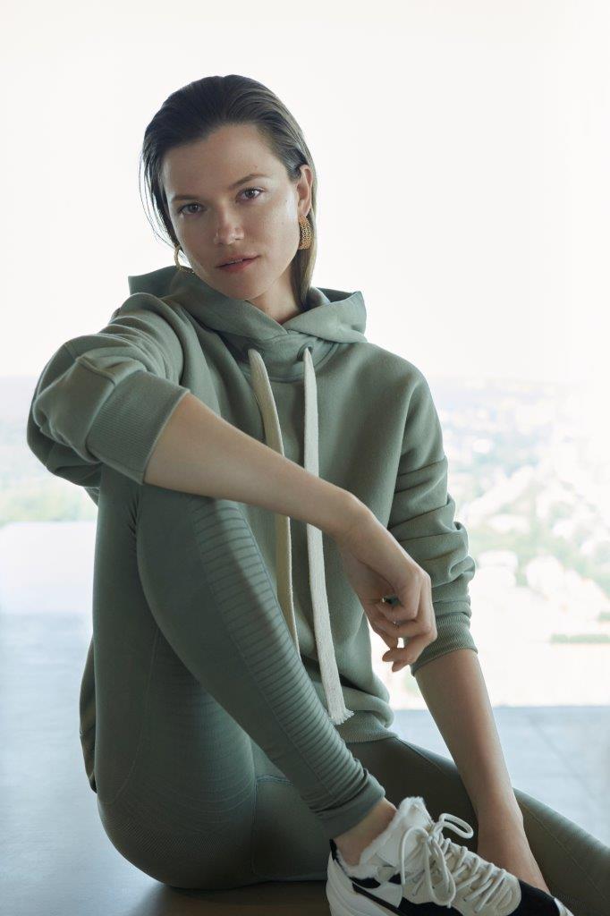 reserved-fashion-moda-modnialmanah-sportski-look
