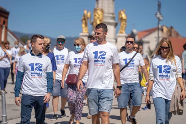 12-minuta-kretanja-protiv-raka-zdravlje-modnialmanah