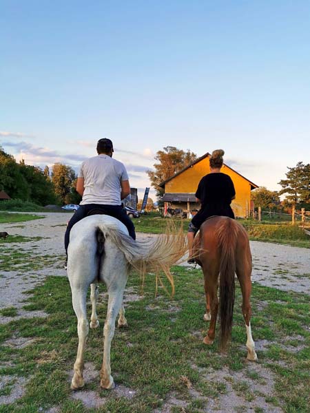 konjički-klub-kairos-novaki-petrovinski-jahanje-modnialmanah-lifestyle