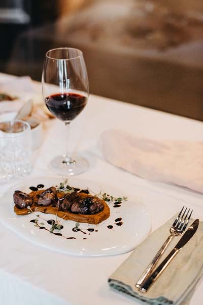 lažni-svjedok-restoran-gastro-food-hrana-modnialmanah