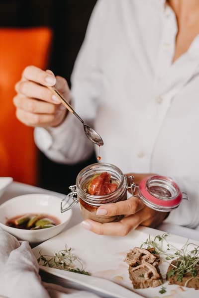 lažni-svjedok-restoran-gastro-food-hrana-modnialmanah