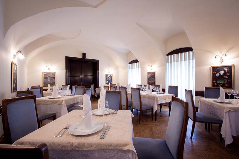 gastro-dvorac-mihanović-terme-tuhelj-modnialmanah-restoran