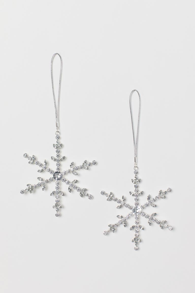 h&m-fashion-ukrasi-jelka-bor-mdnialmanah