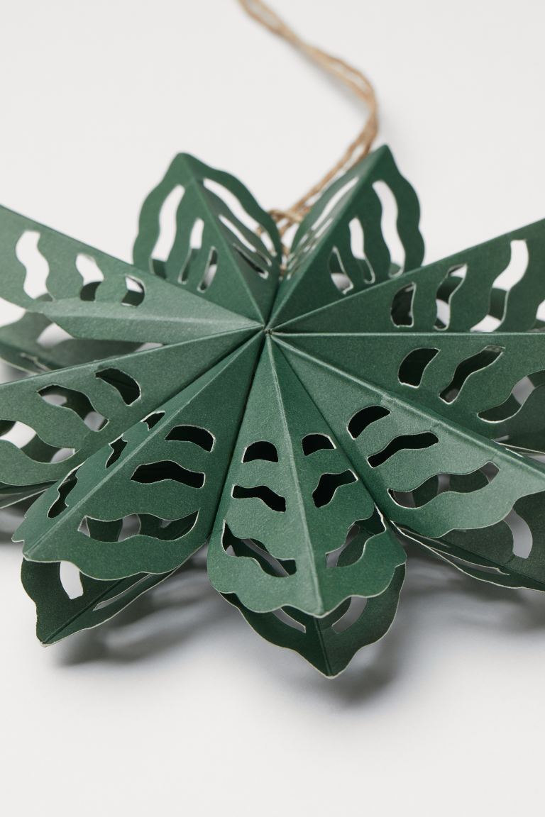 h&m-fashion-ukrasi-jelka-bor-mdnialmanah