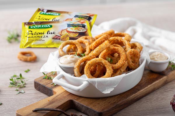 zvijezda-prženi-luk-majoneza-modnialmanah-gastronomija-gastro