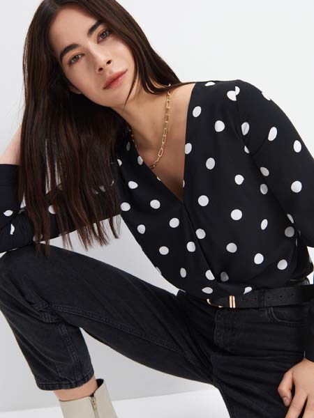 mohito-retro-print-crno-bijelo-fashion-modnialmanah